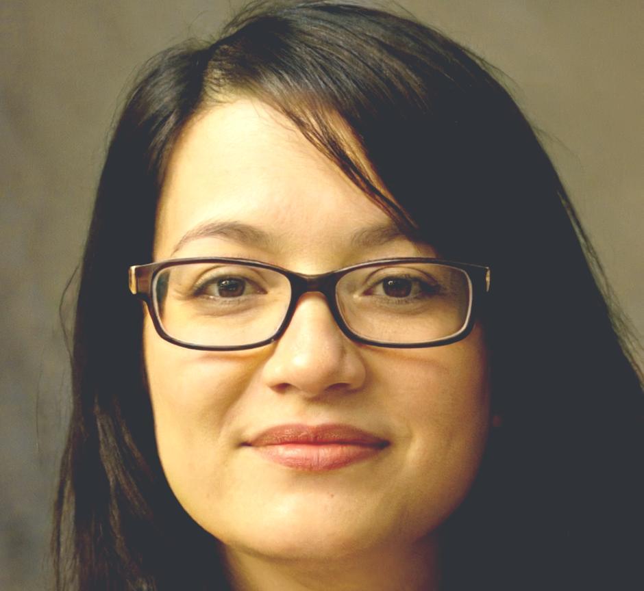 Instructora especializada en análisis presupuestario